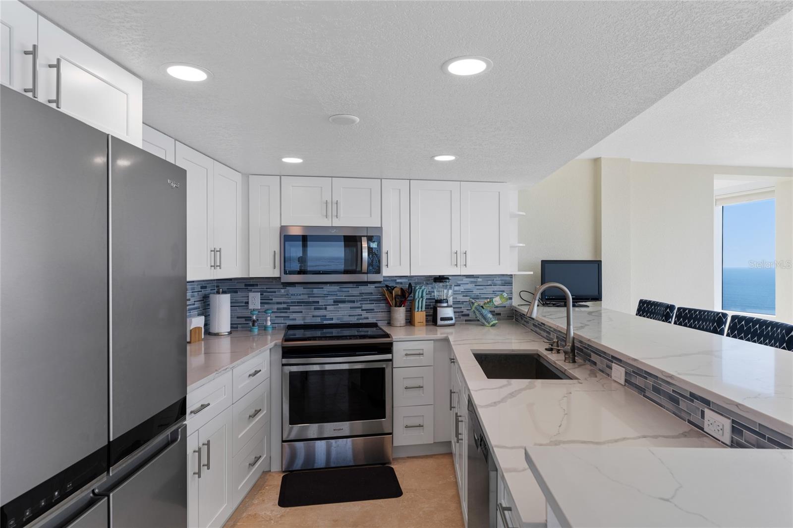 PECK PLAZA - Residential