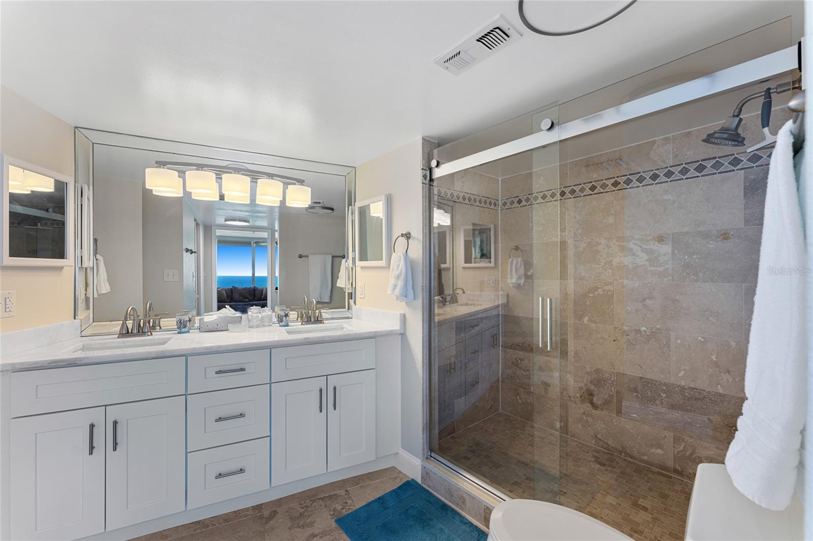 PECK PLAZA - Residential