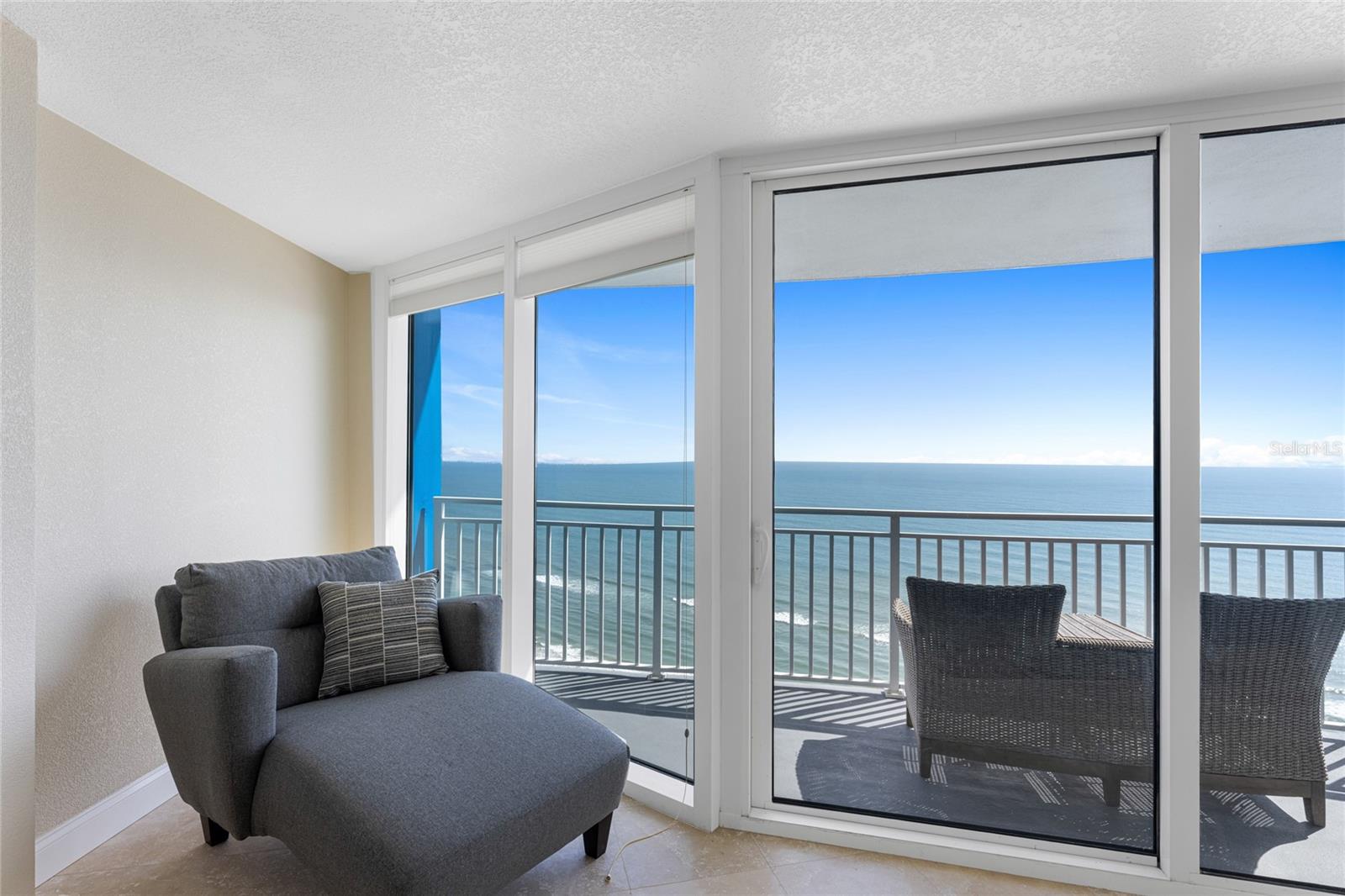 PECK PLAZA - Residential