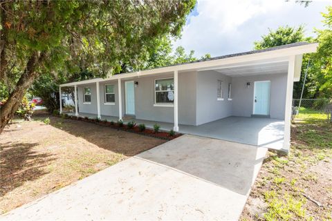 A home in DAYTONA BEACH