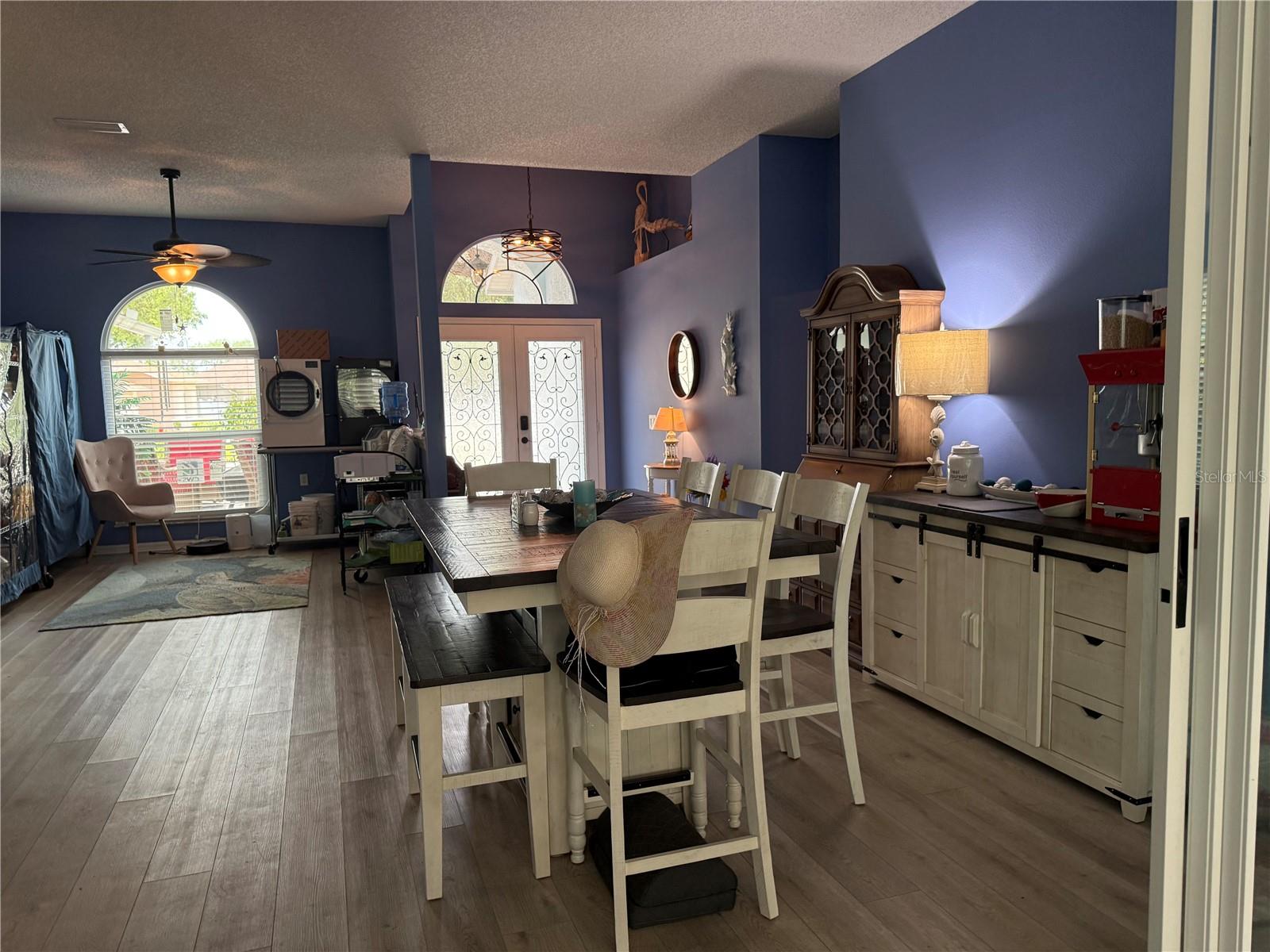 2069 OVERBROOK LANE