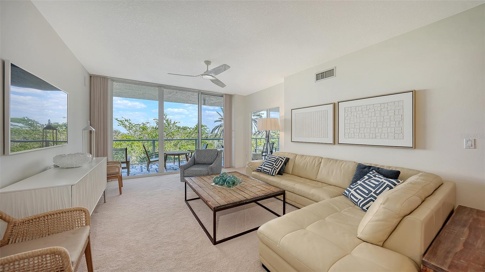 1800 BENJAMIN FRANKLIN DRIVE B308