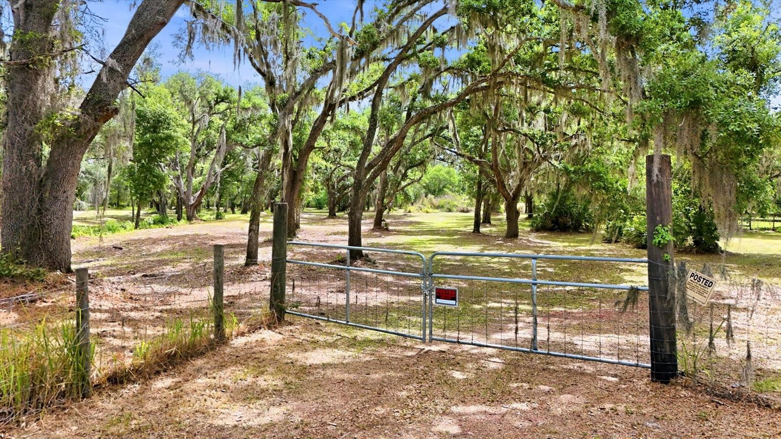 POMELLO PARK CONTINUED - Land