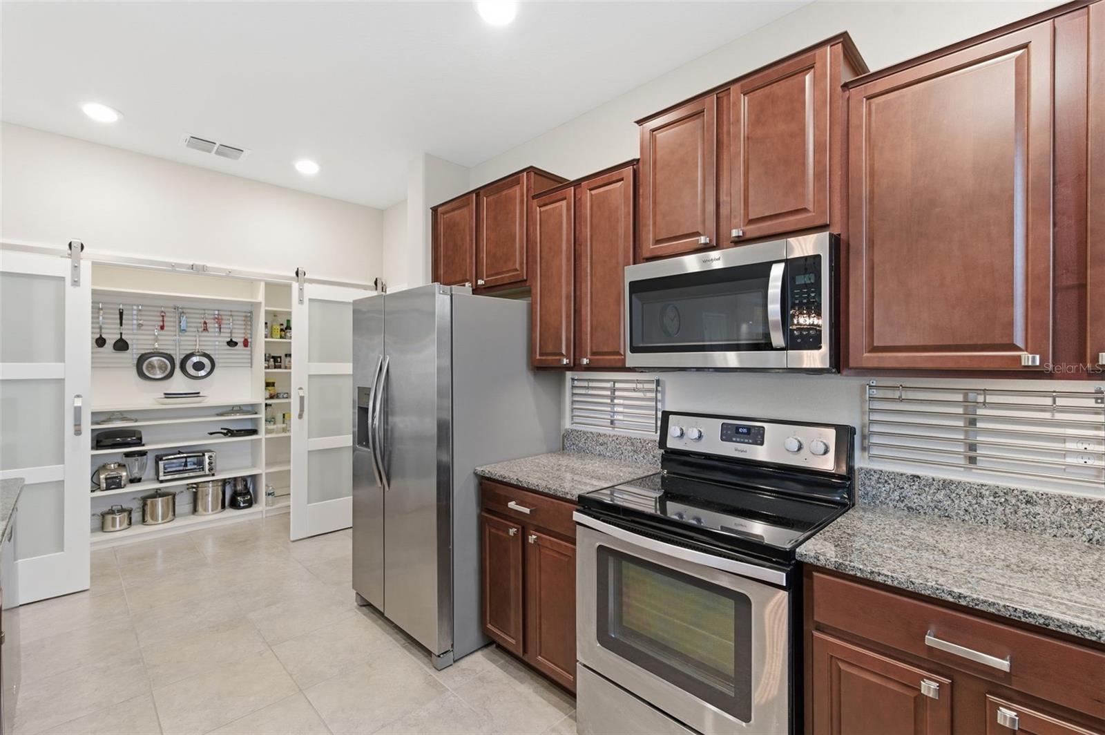 RIVERVIEW LAKES - Residential