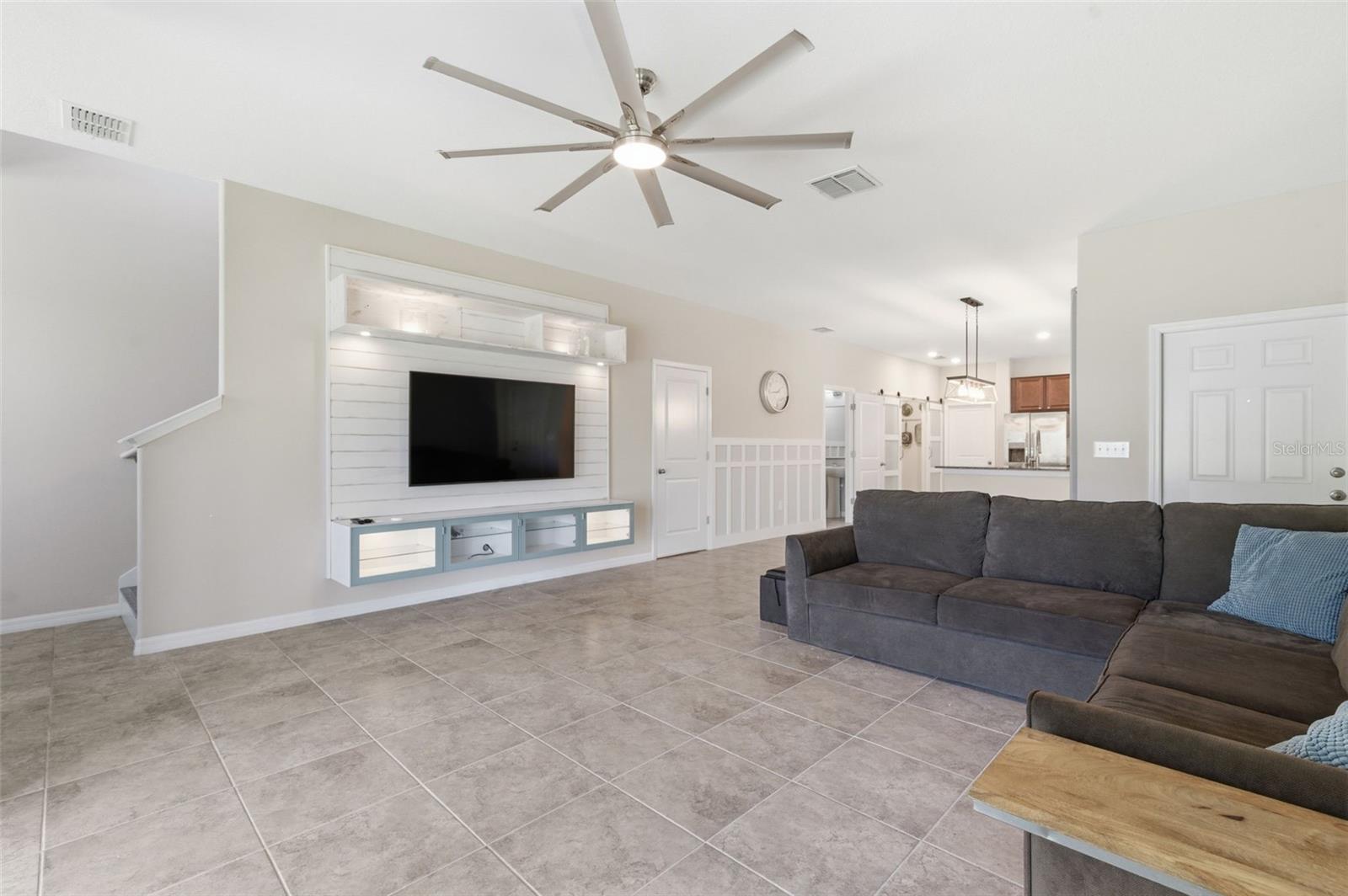 RIVERVIEW LAKES - Residential