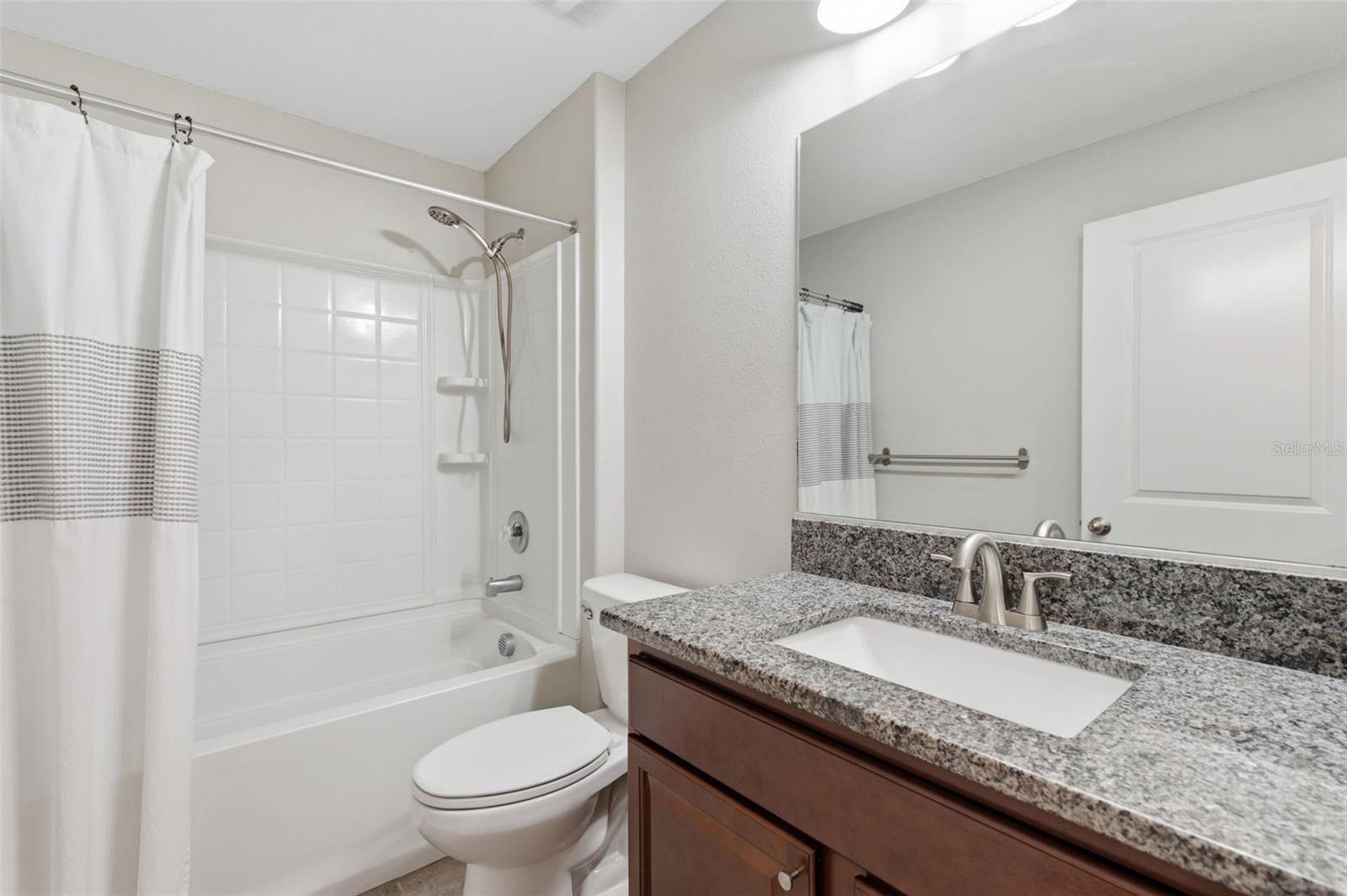 RIVERVIEW LAKES - Residential