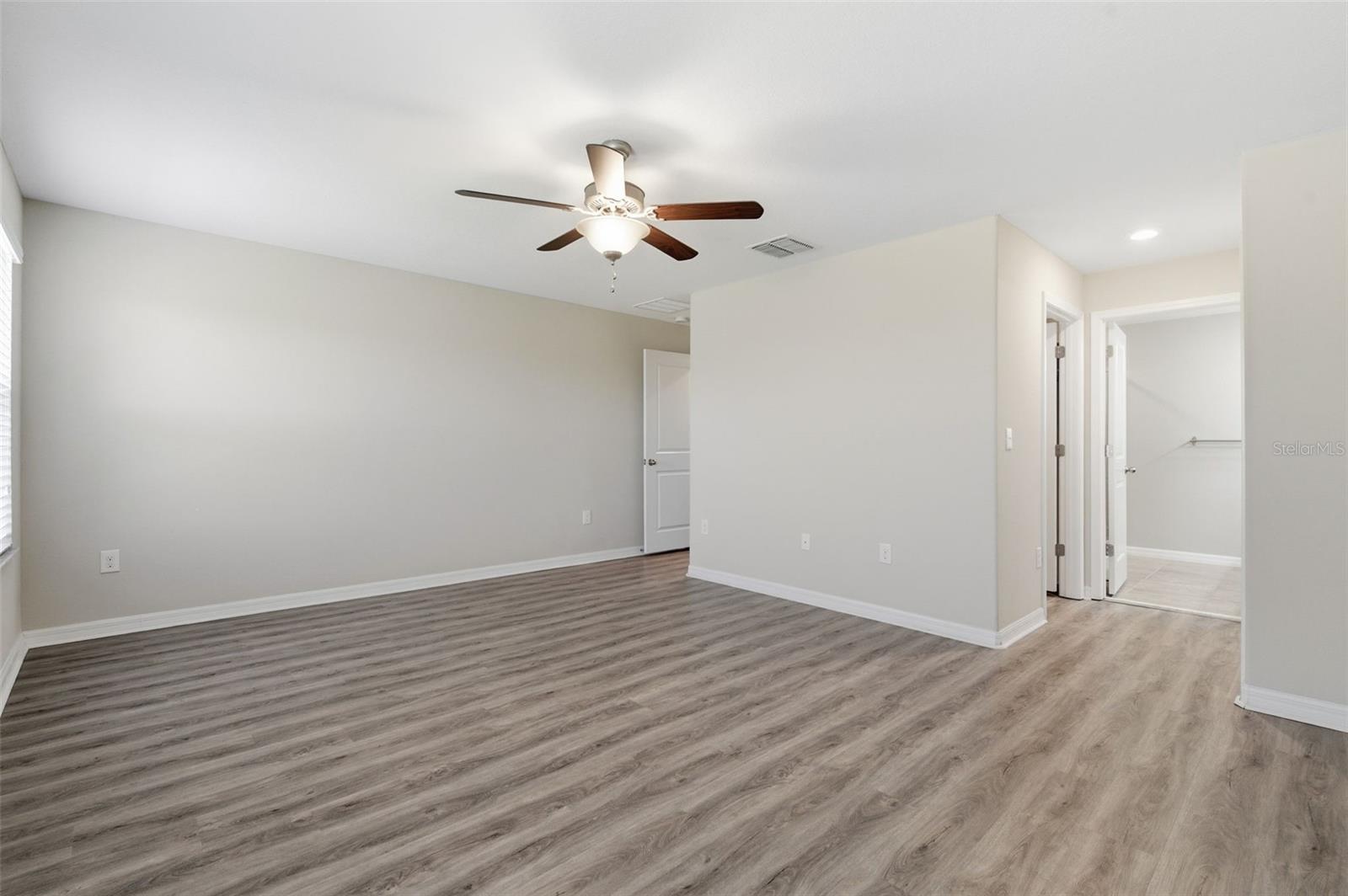 RIVERVIEW LAKES - Residential