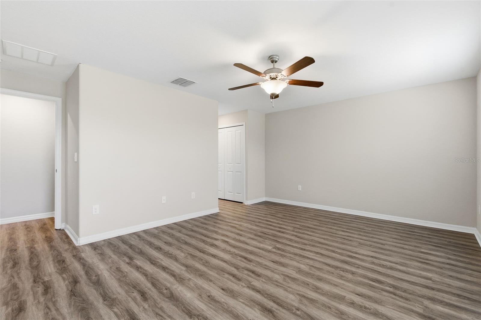 RIVERVIEW LAKES - Residential