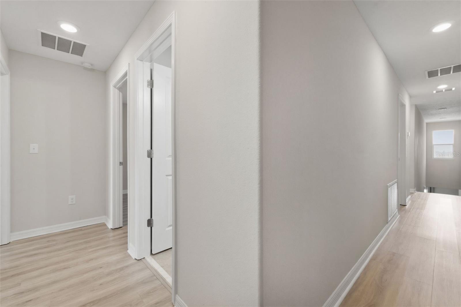 RIVERVIEW LAKES - Residential