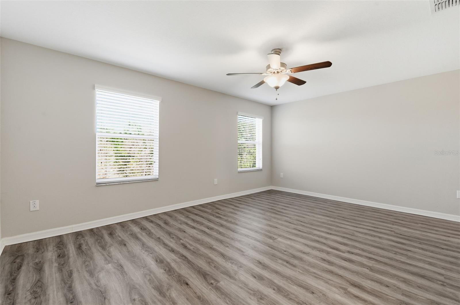 RIVERVIEW LAKES - Residential