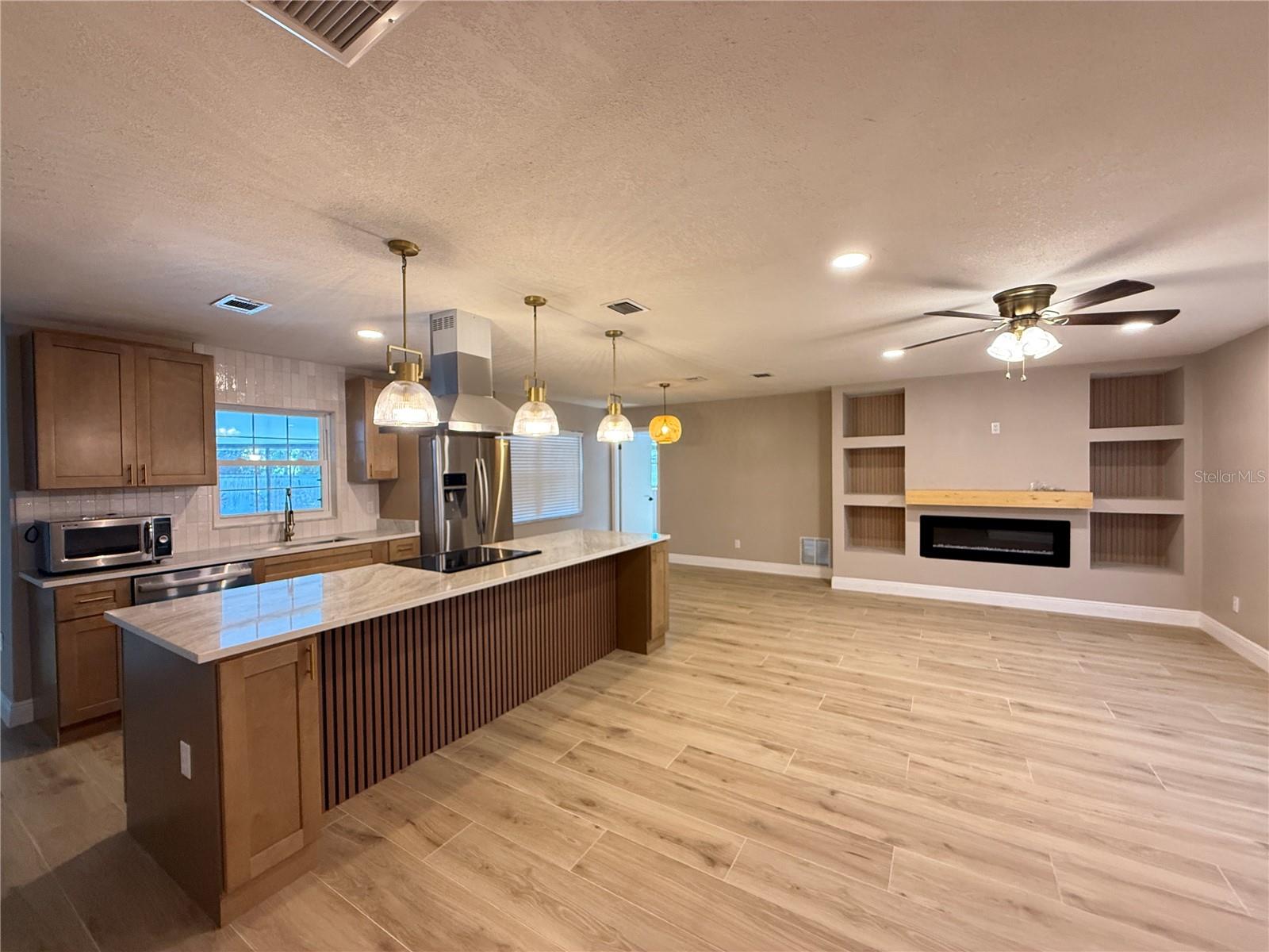 HOWELL ESTATES REP - Residential Lease