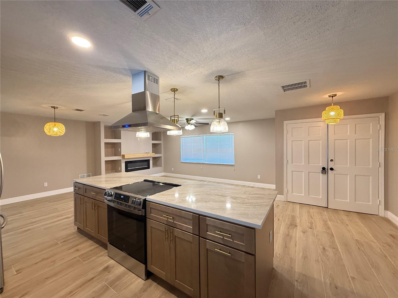 HOWELL ESTATES REP - Residential Lease