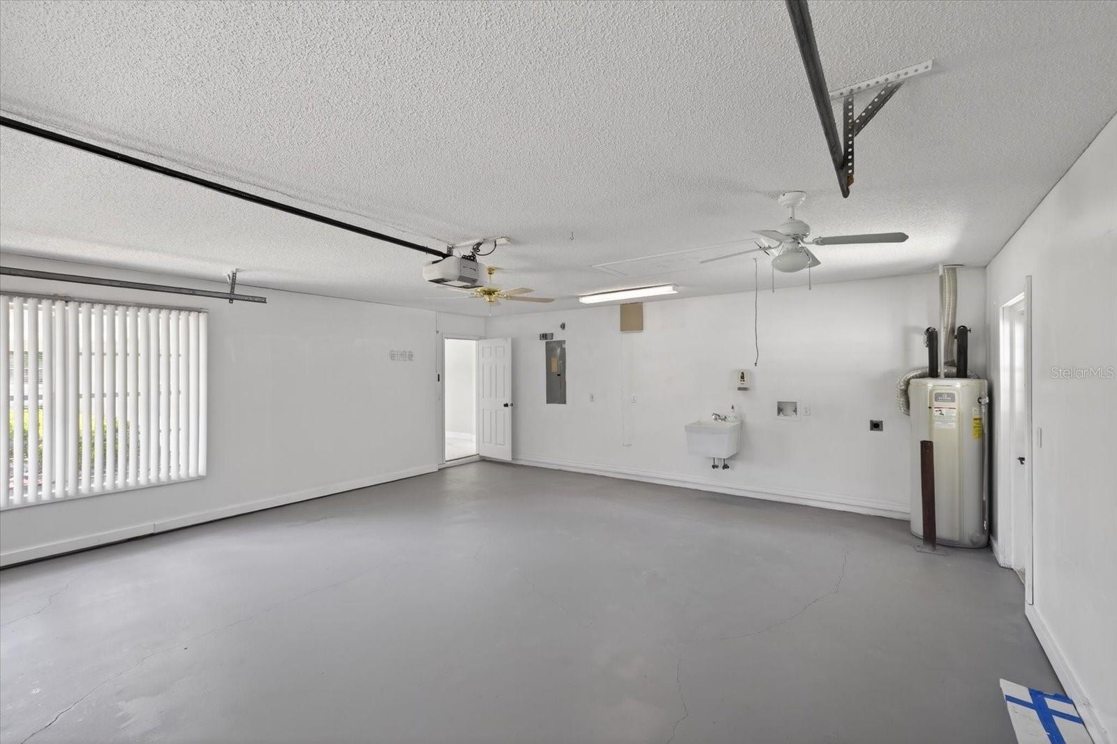 EAST LINDEN ESTATE - Residential