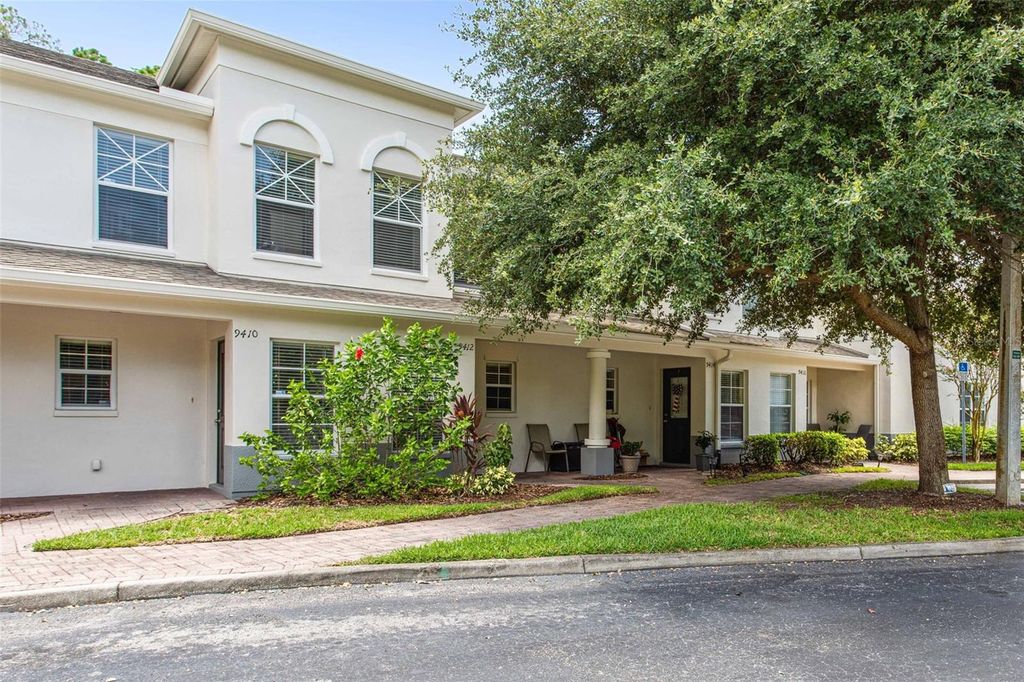 Photo of 9412 CHARLESBERG DRIVE, TAMPA, FL 33635 (MLS # T3460077)