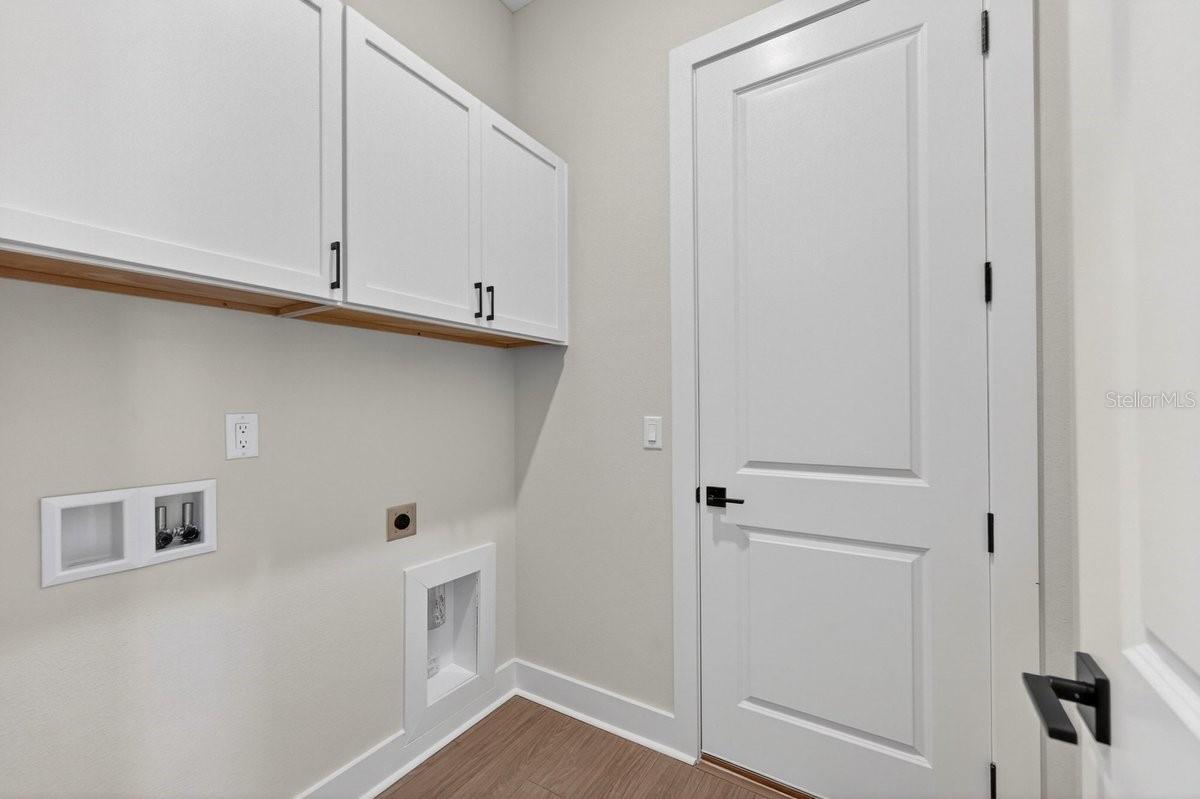 STABLES AT CARY FOREST - Residential