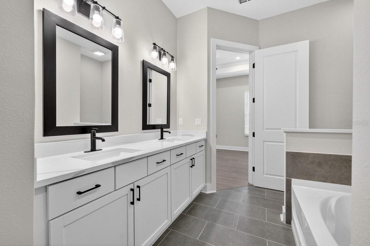 STABLES AT CARY FOREST - Residential