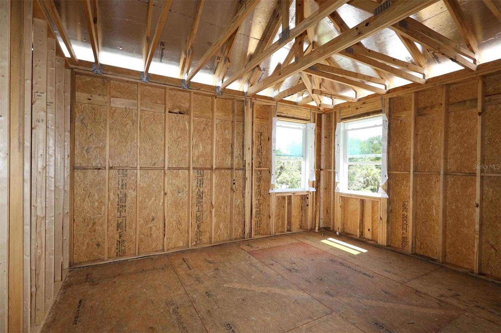 2568 HAWKS OVERLOOK