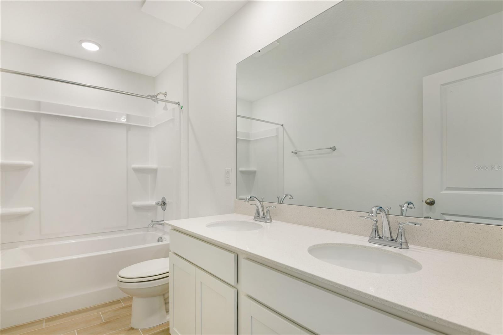 SEASONS AT GRANDVIEW GARDENS - Residential