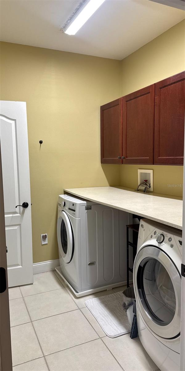 WHITTINGTON COURT TWNHMS - Residential Lease