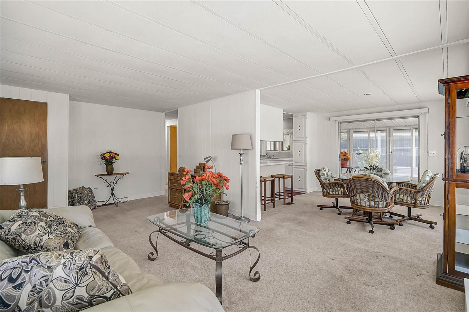 VENETIAN ESTATES - Residential