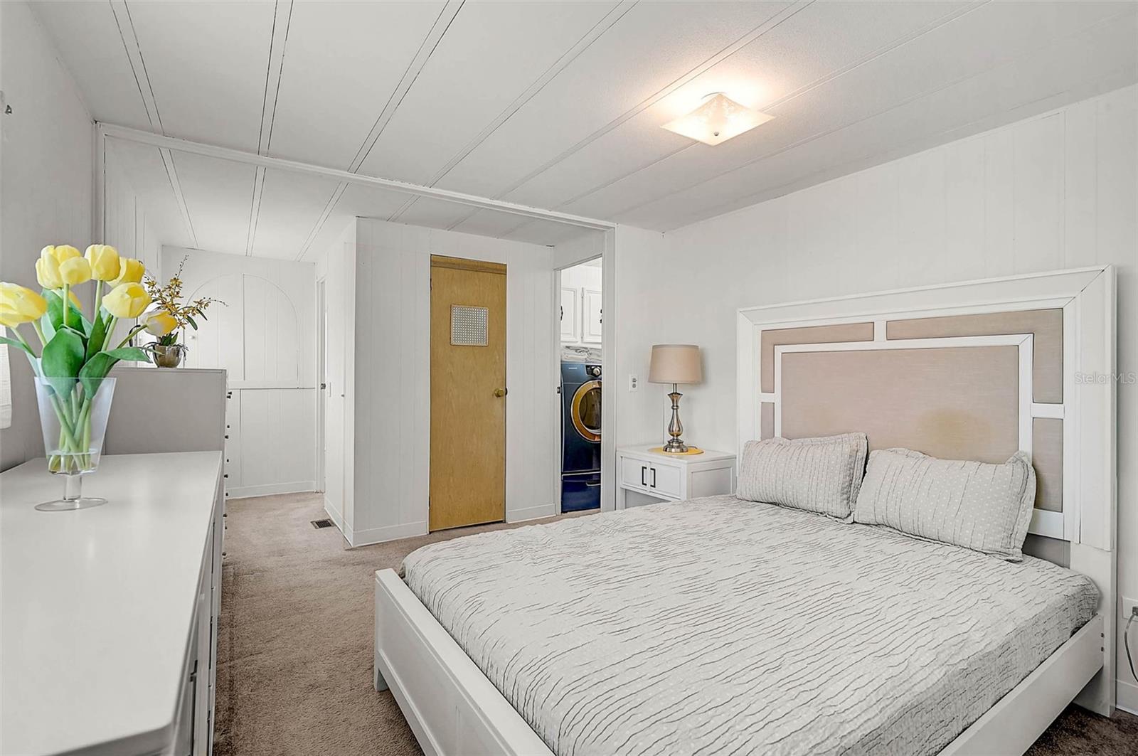 VENETIAN ESTATES - Residential