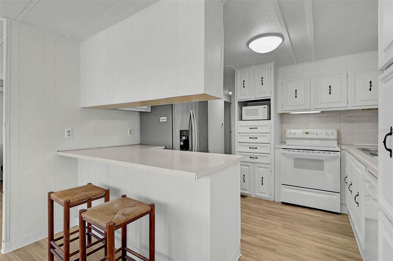 VENETIAN ESTATES - Residential