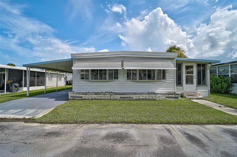 2243 PALAZZA DRIVE SARASOTA FL 34238