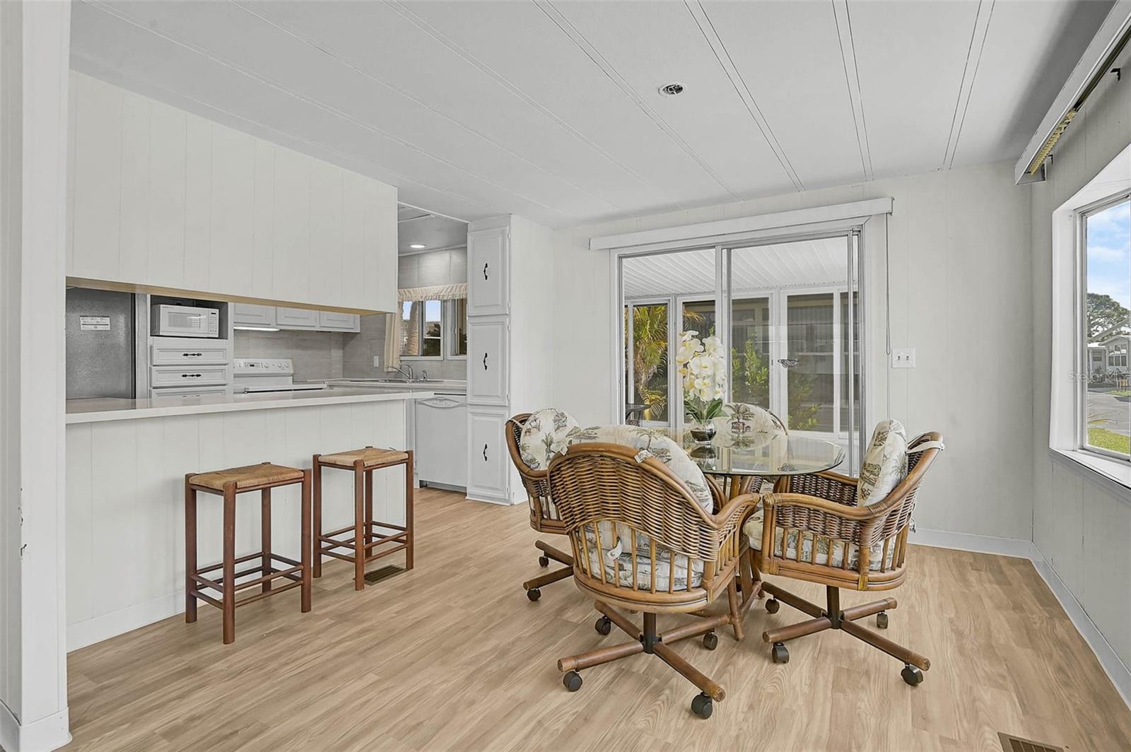 VENETIAN ESTATES - Residential