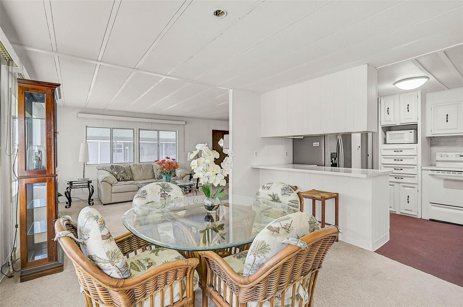 VENETIAN ESTATES - Residential