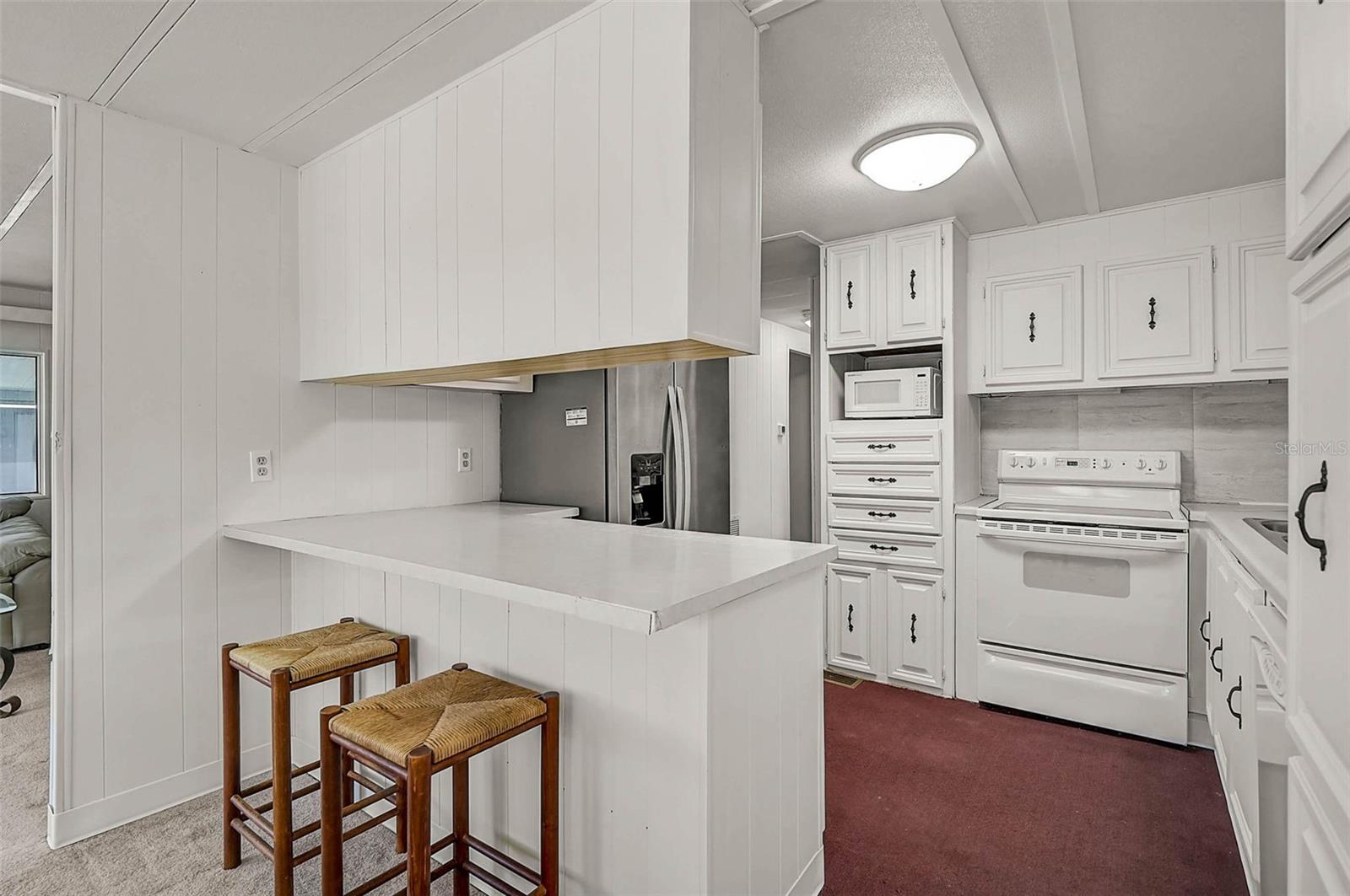 VENETIAN ESTATES - Residential