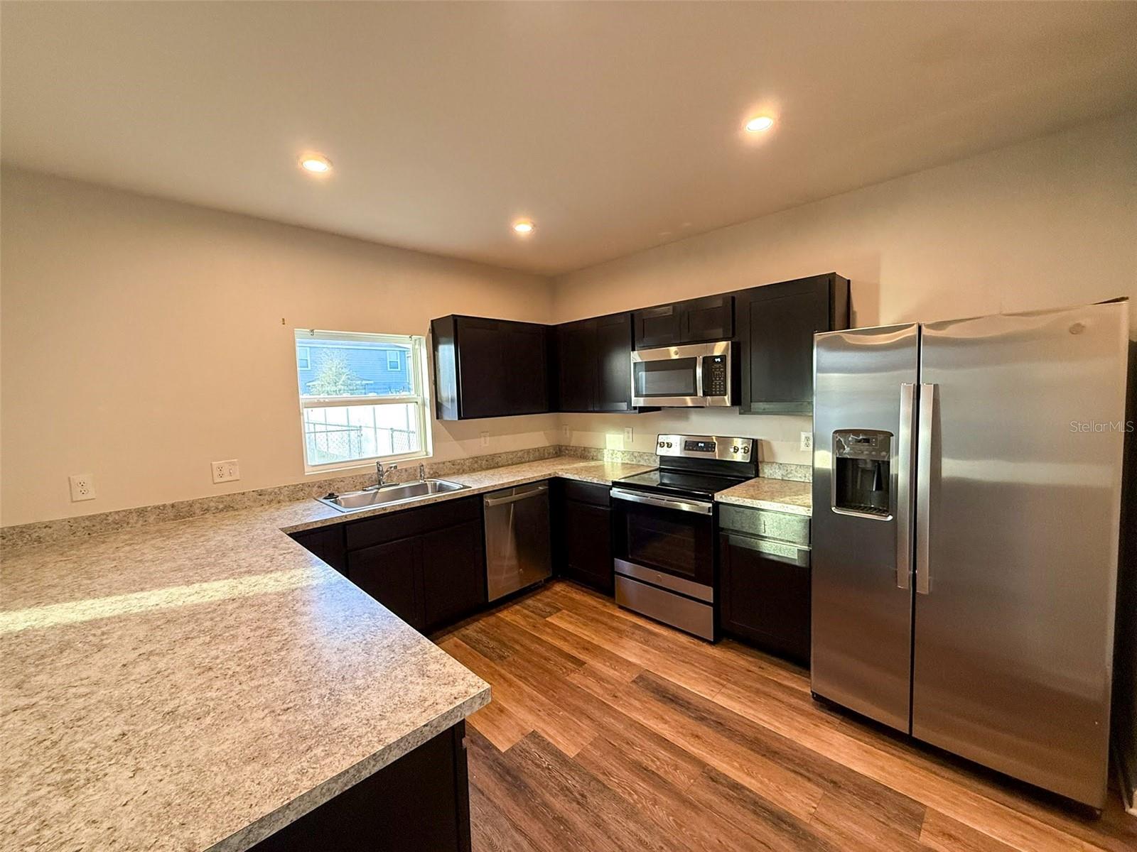 EAGLE LNDG PH II - Residential