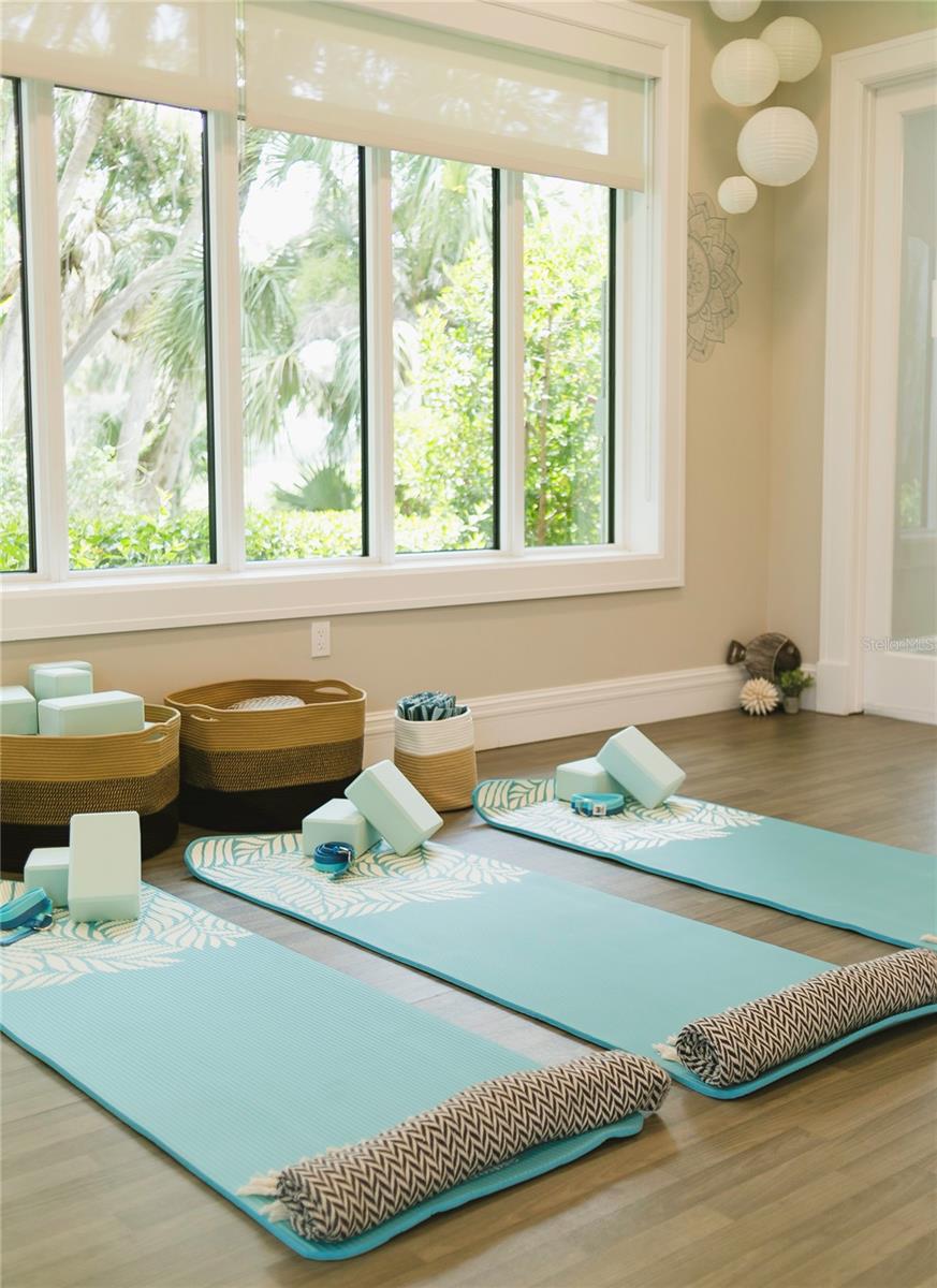 VENICE GOLF & COUNTRY CLUB - Residential