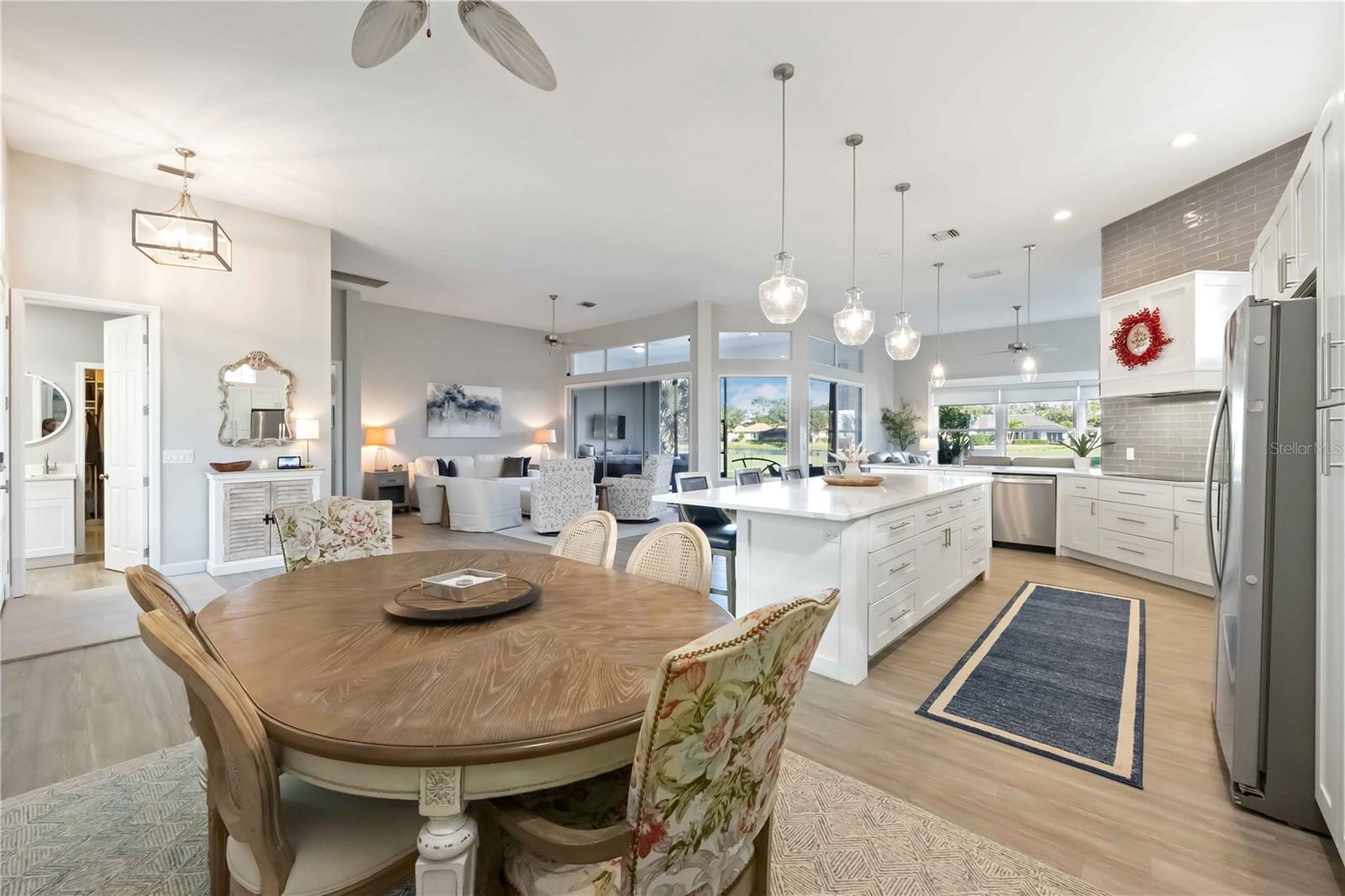 VENICE GOLF & COUNTRY CLUB - Residential