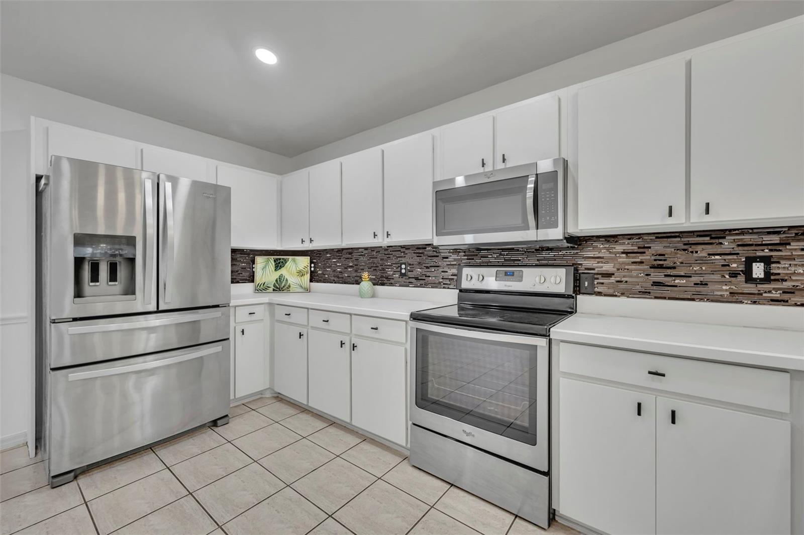 3817 GROVE VIEW LANE