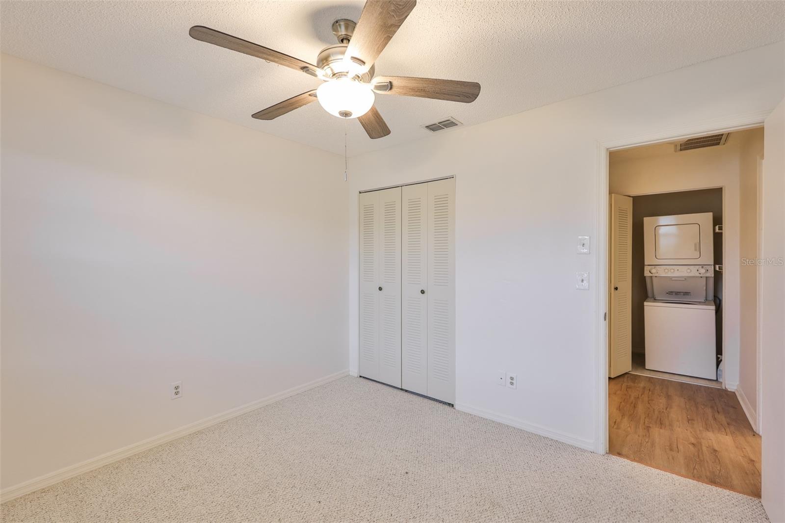 HIGHGATE IV CONDO - Residential