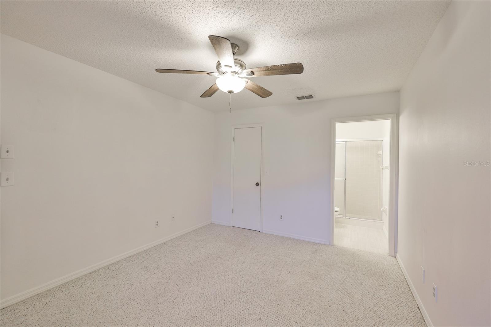 HIGHGATE IV CONDO - Residential