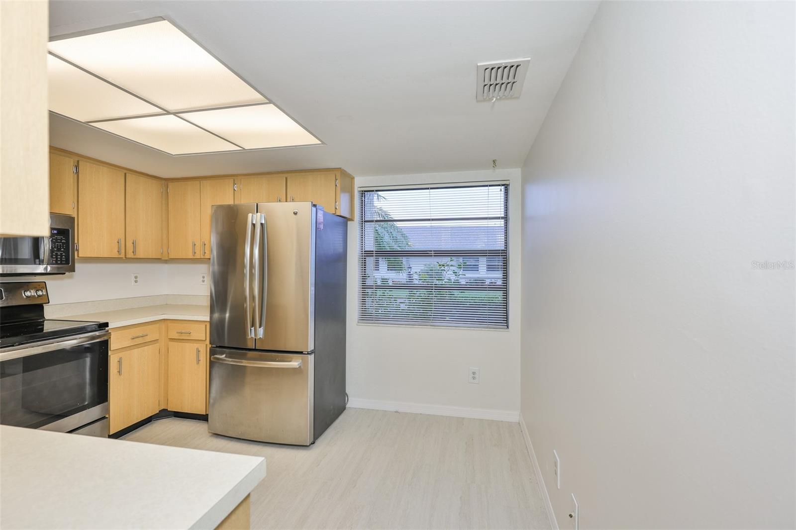 HIGHGATE IV CONDO - Residential