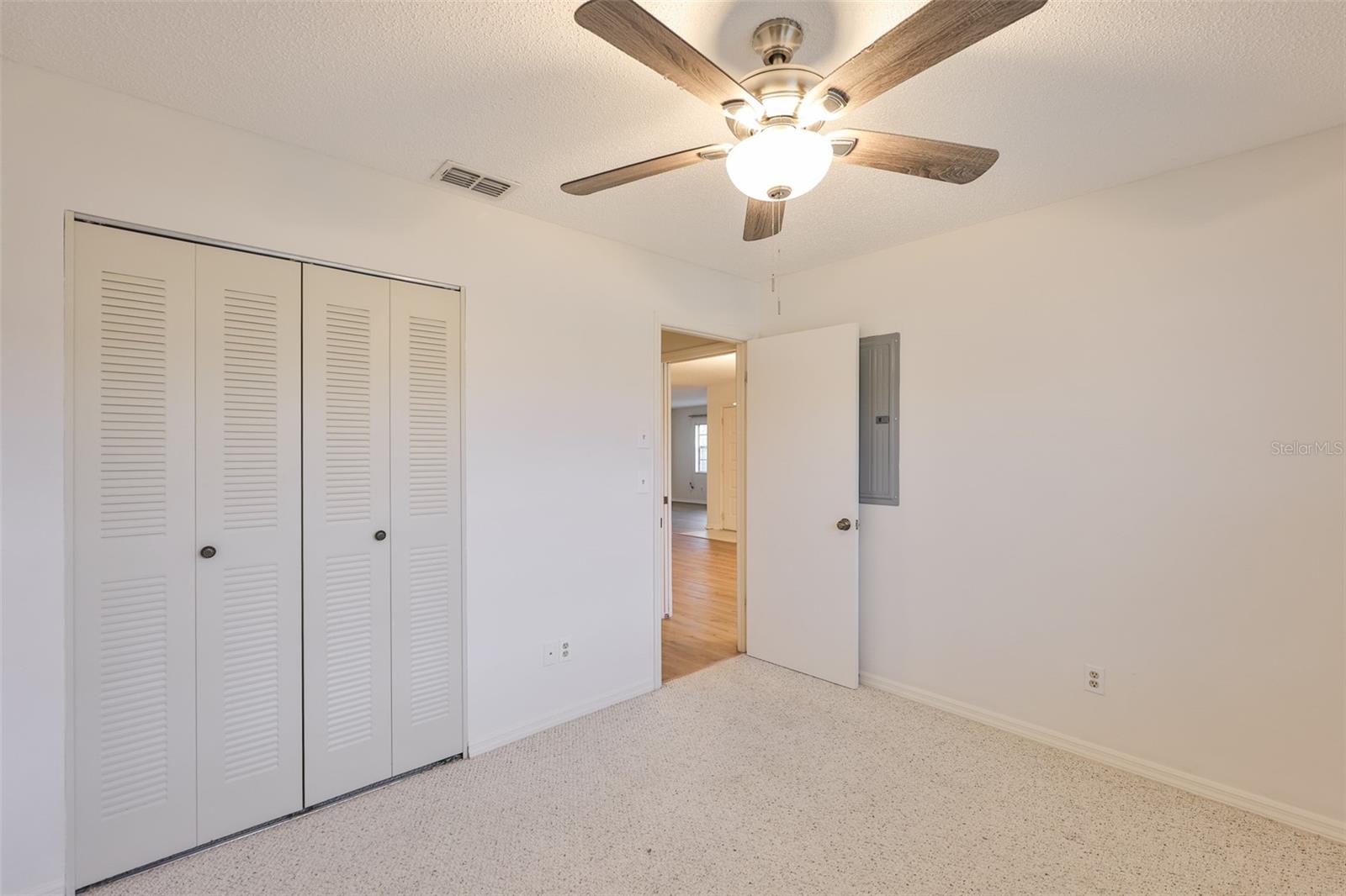HIGHGATE IV CONDO - Residential