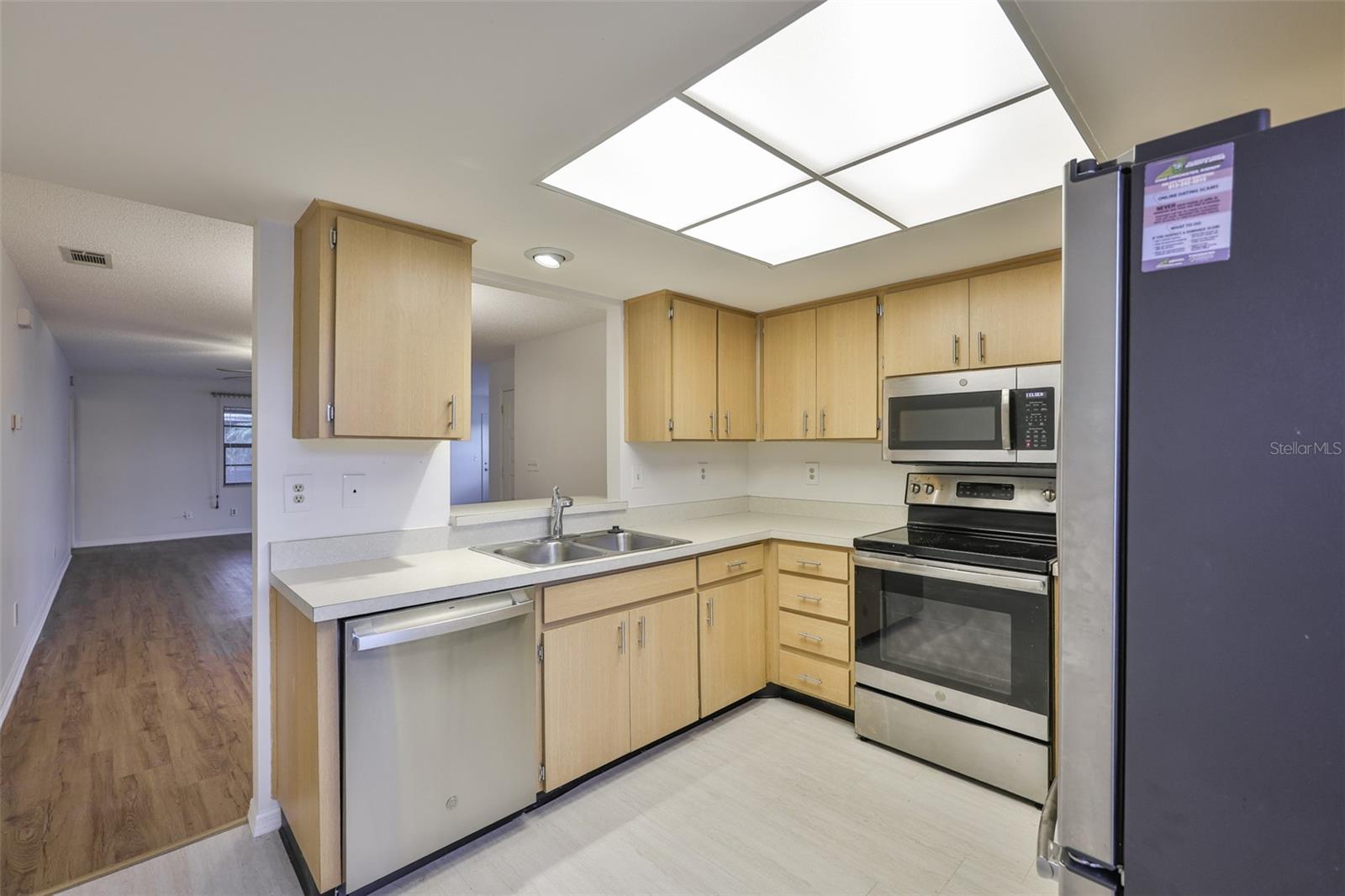 HIGHGATE IV CONDO - Residential