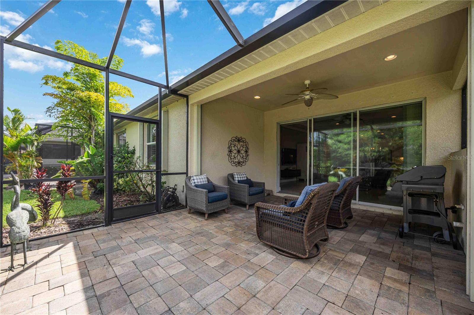 UNIVERSITY VILLAGE - Residential