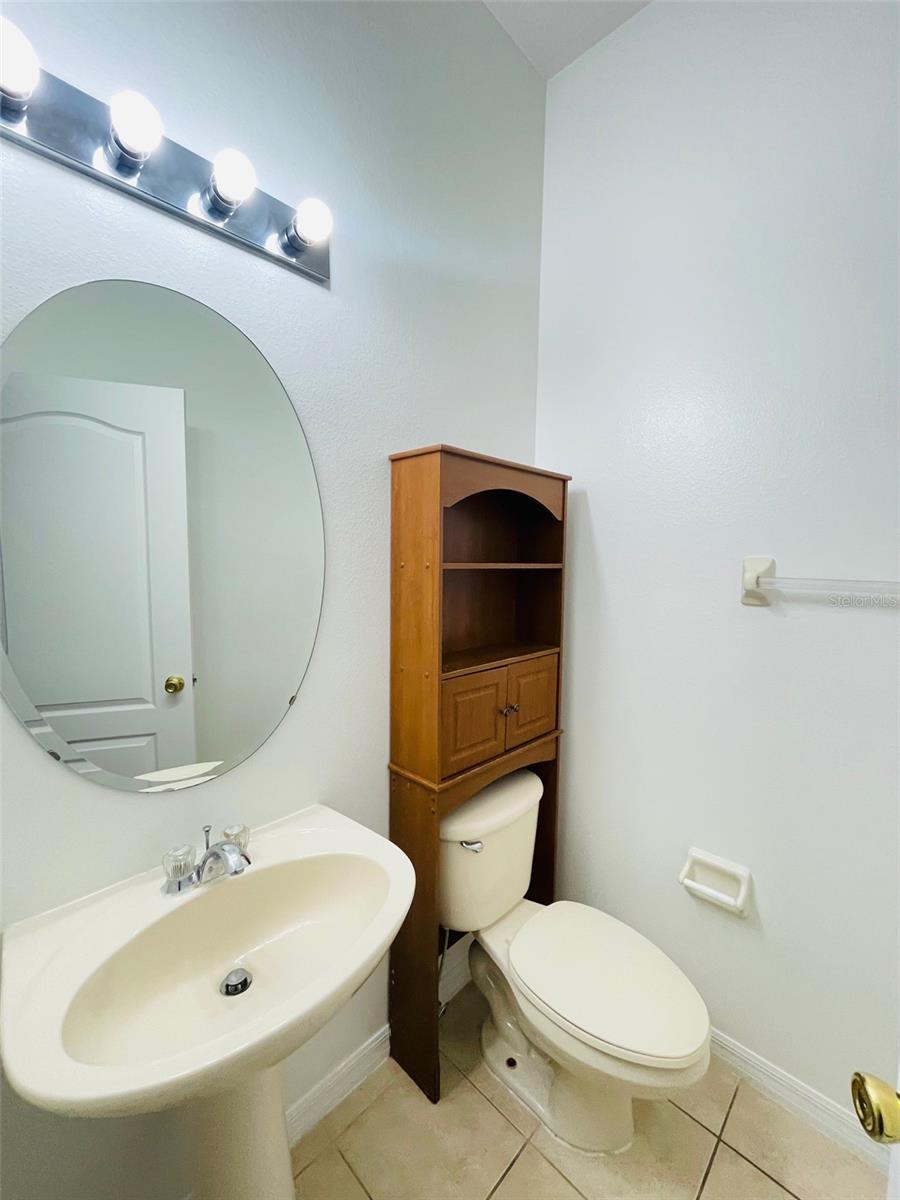 VILLAGES AT SUMMER LAKES CYPRESS - Residential Lease