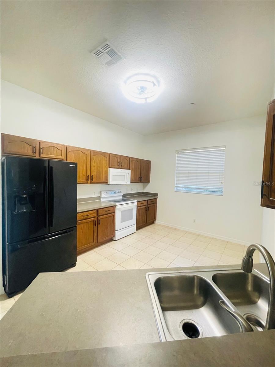 VILLAGES AT SUMMER LAKES CYPRESS - Residential Lease