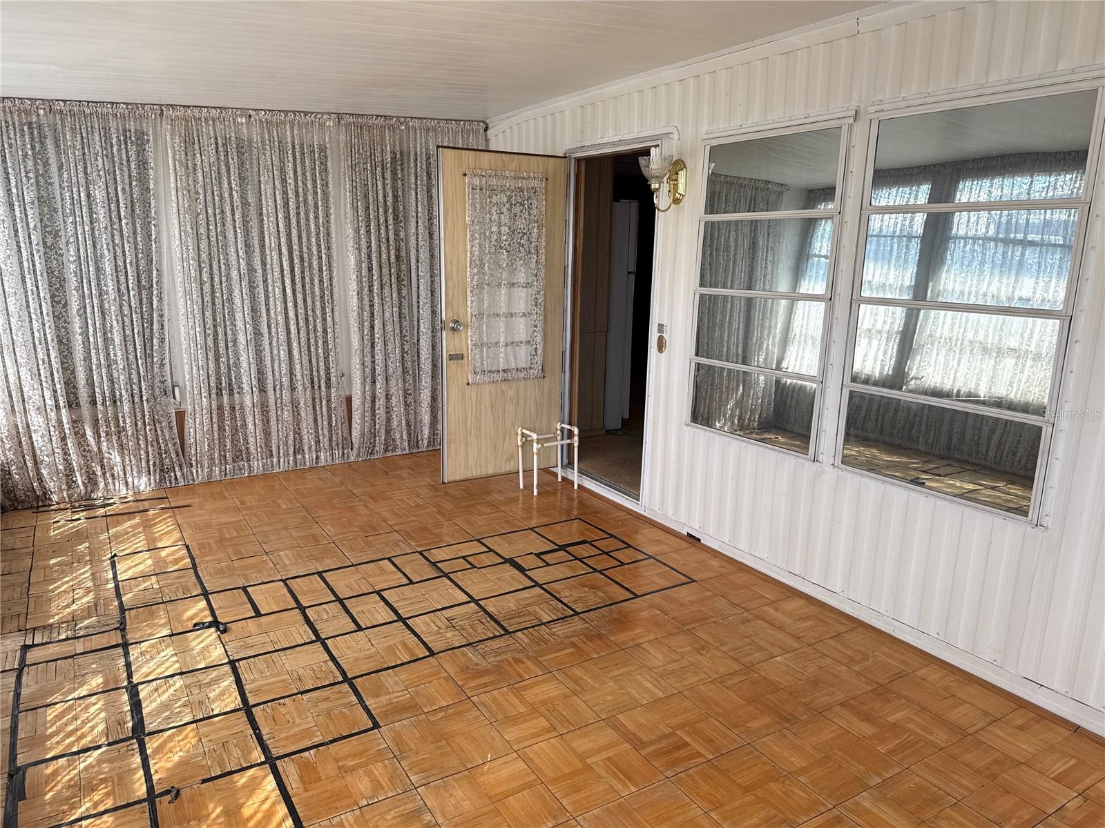 MOBEL AMERICANA MOBILE HOME PARK UNREC - Residential