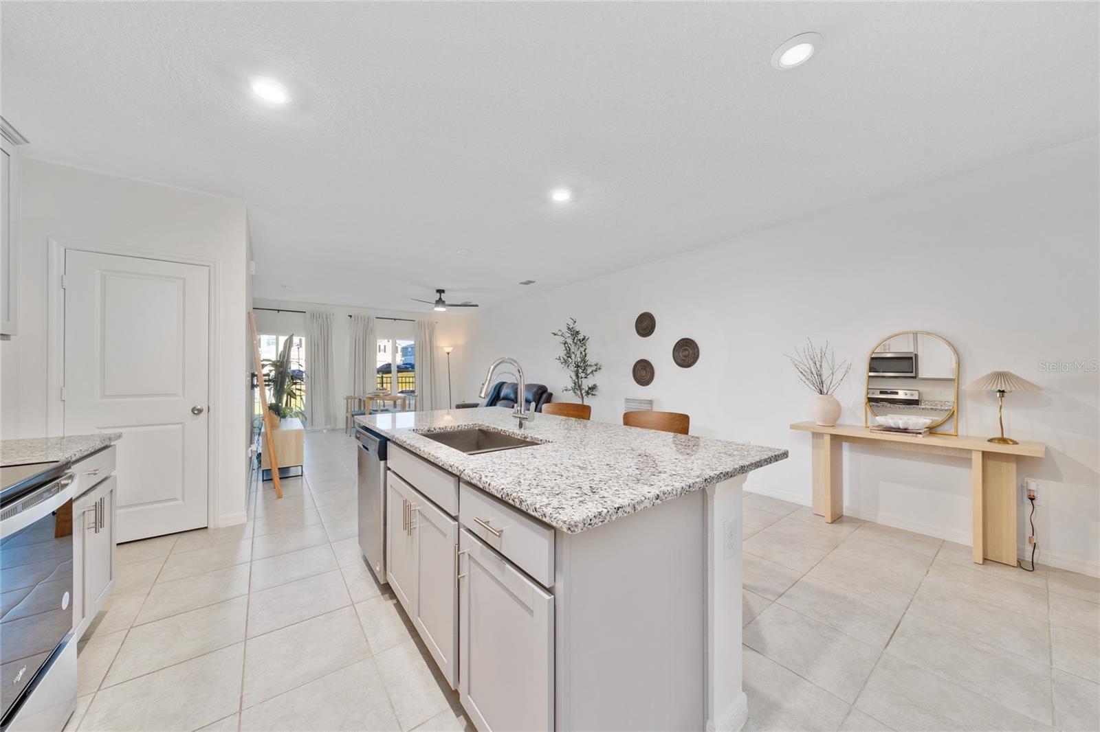 MIRABELLA PH 1 - Residential