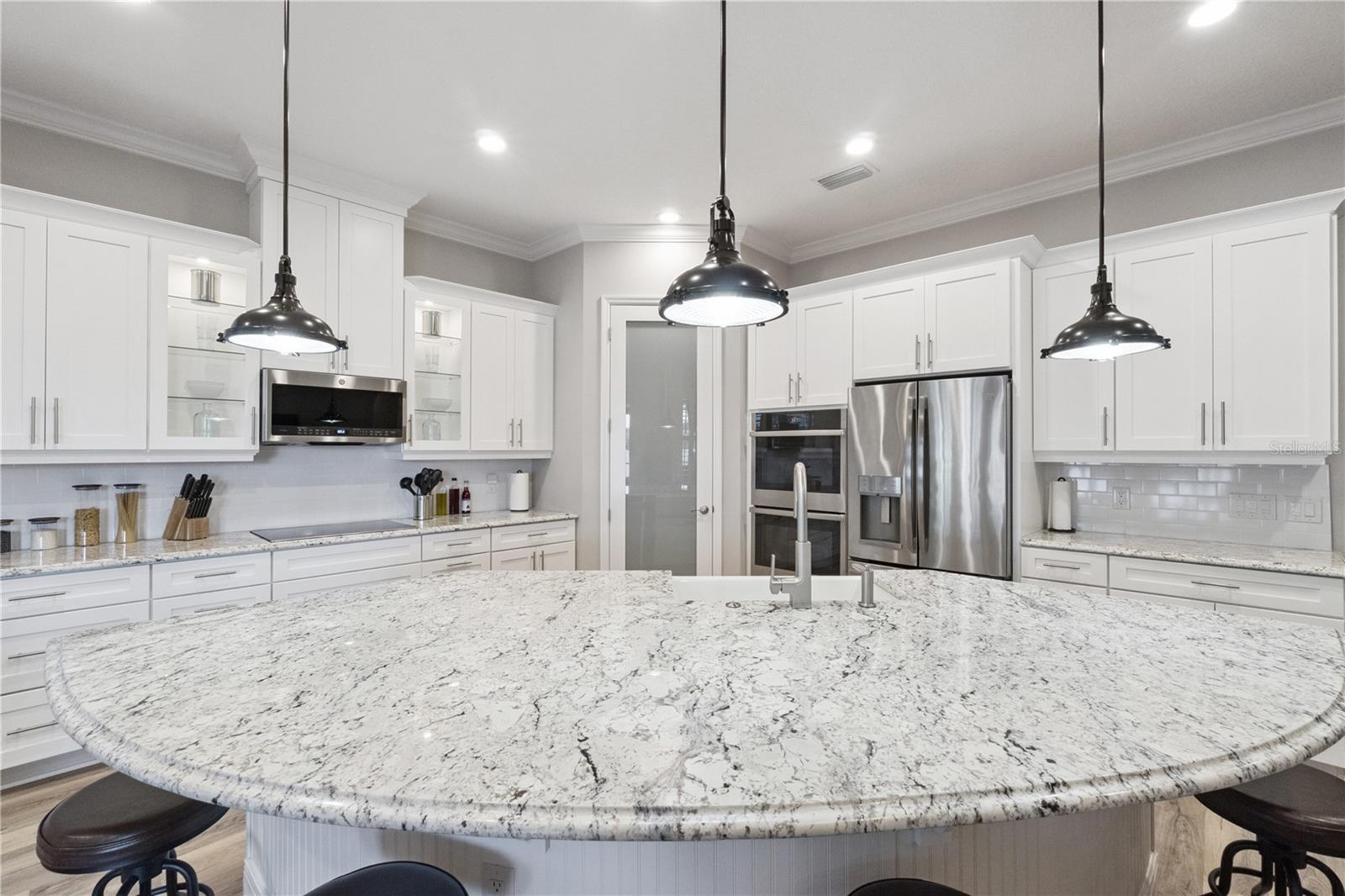 2336 ZALTANA CIRCLE