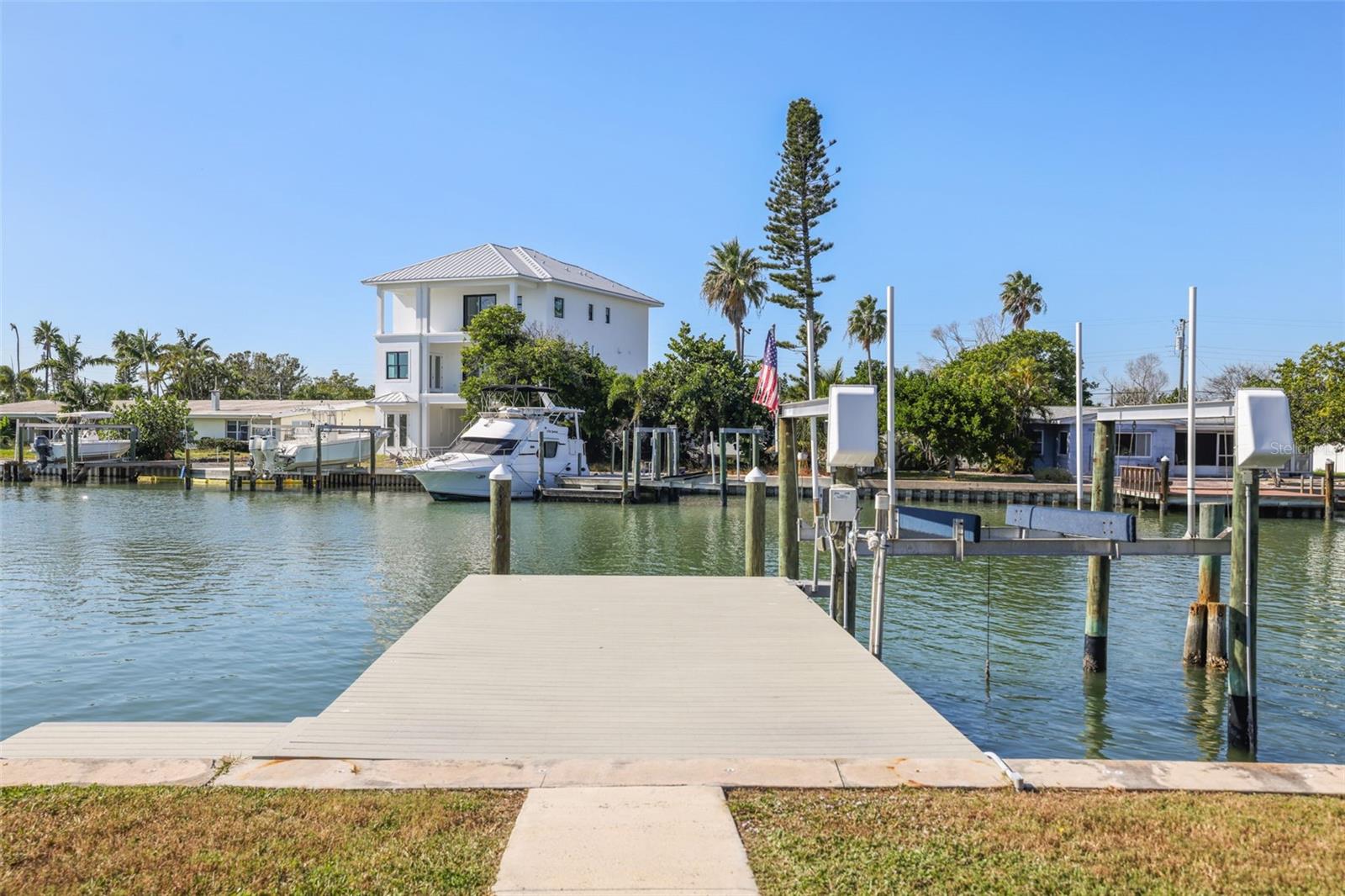 ISLAND ESTATES UNIT 1 - Residential