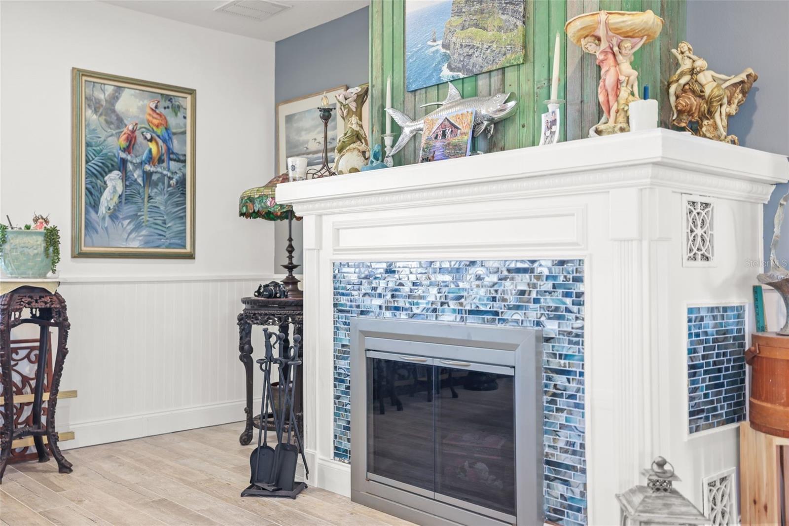 ISLAND ESTATES UNIT 1 - Residential