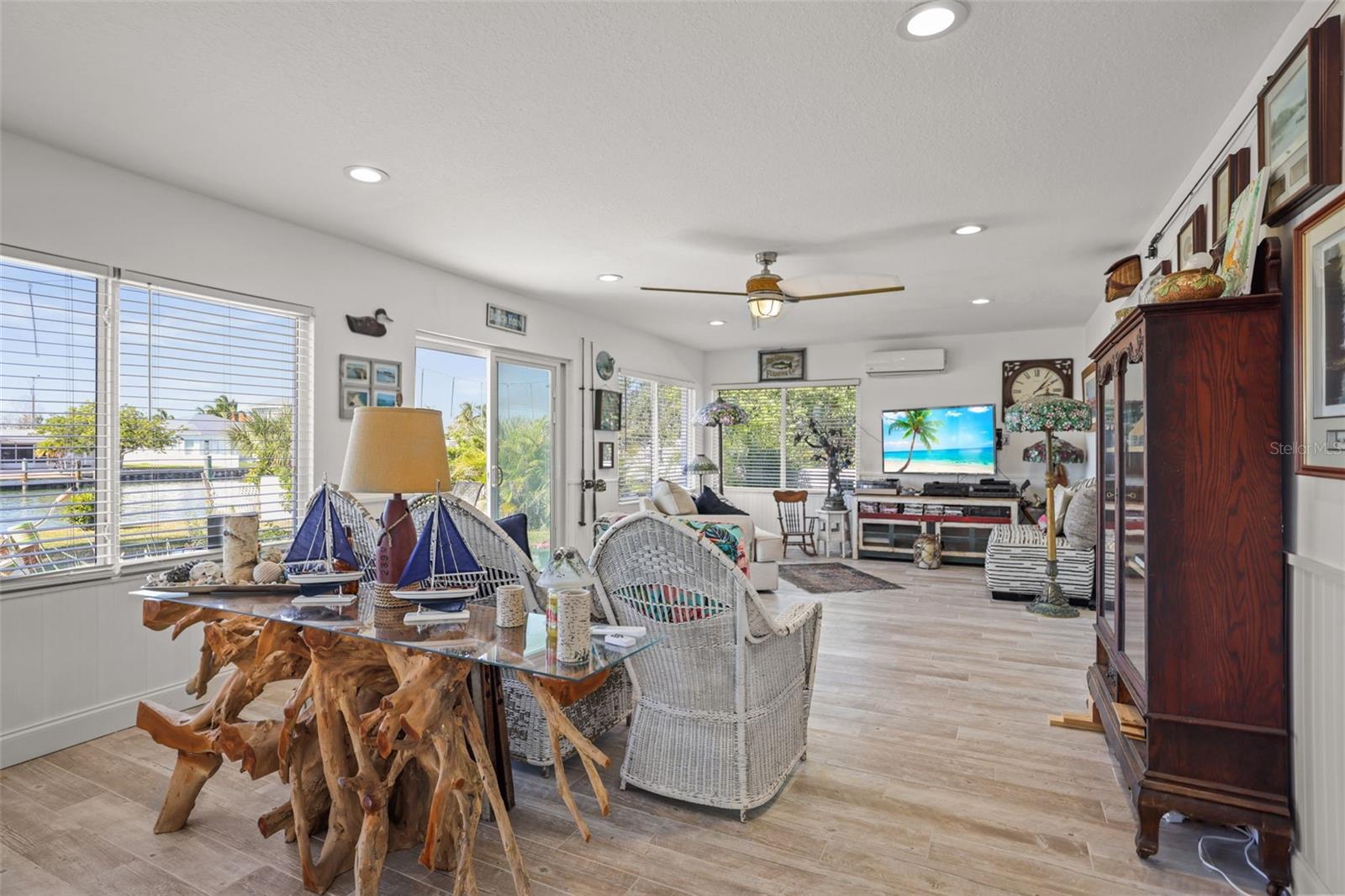 ISLAND ESTATES UNIT 1 - Residential