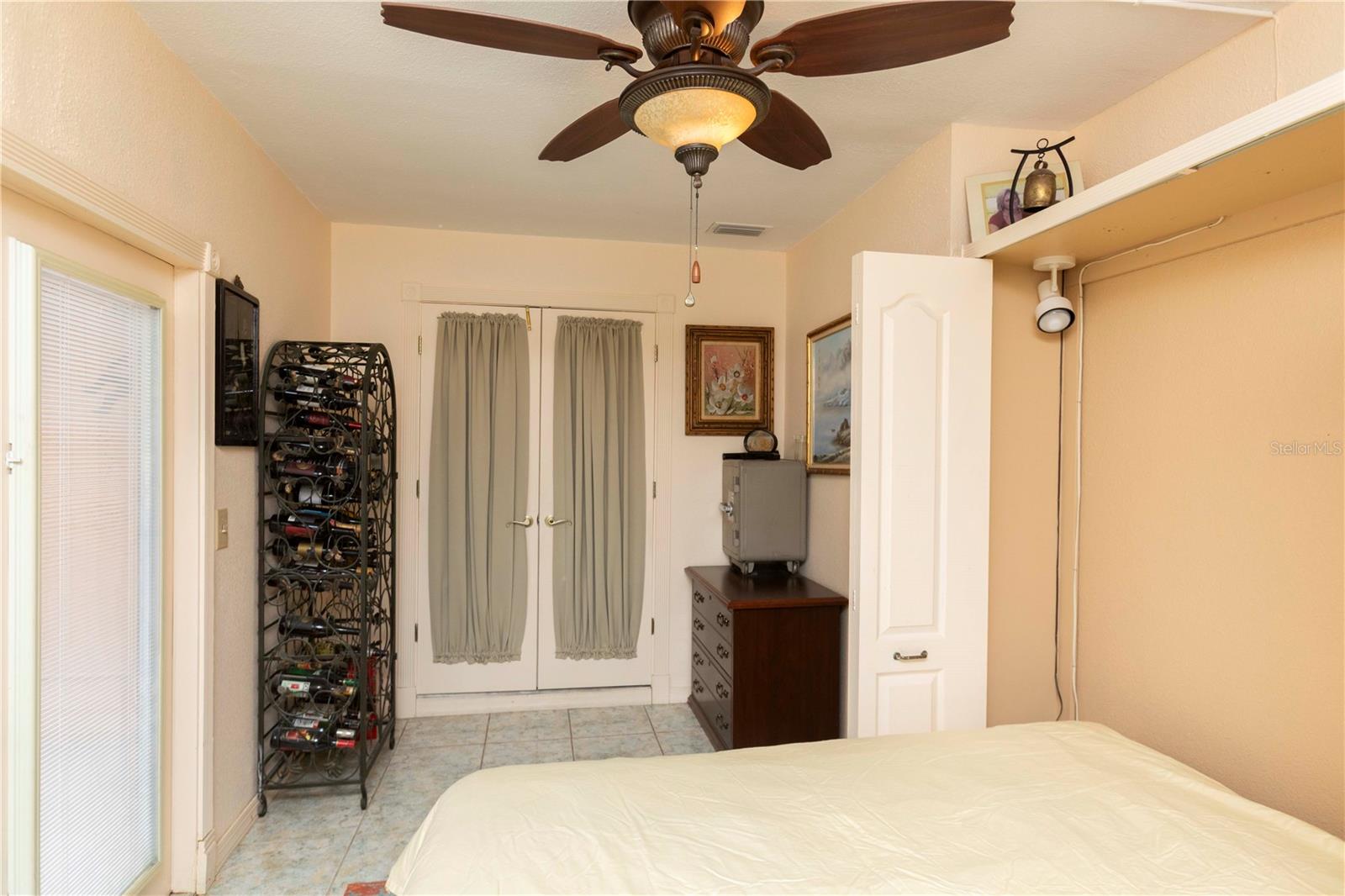 RIVER CROSSING - Residential