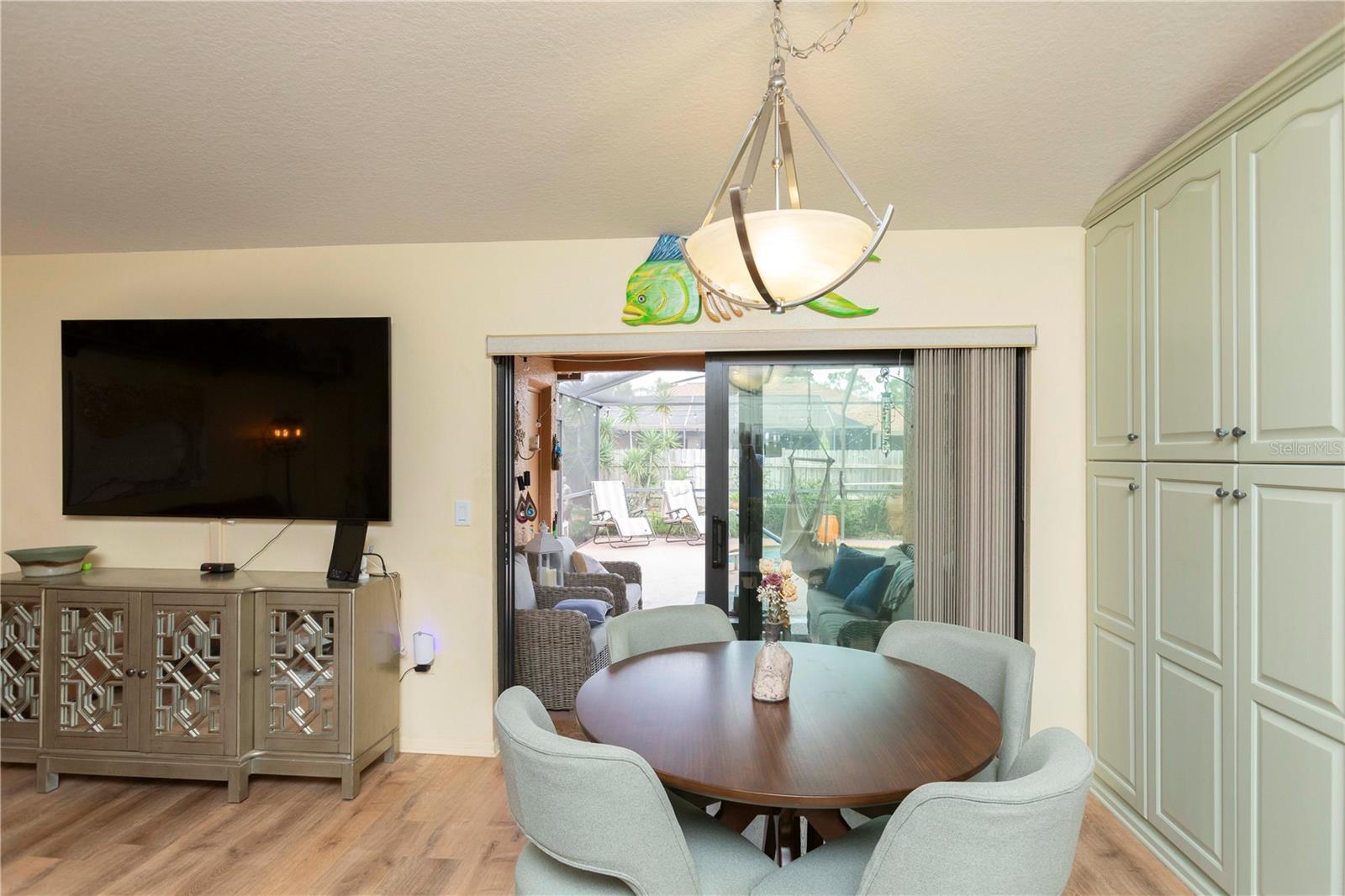 RIVER CROSSING - Residential